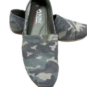 Camo Bobs from Skechers Size 8